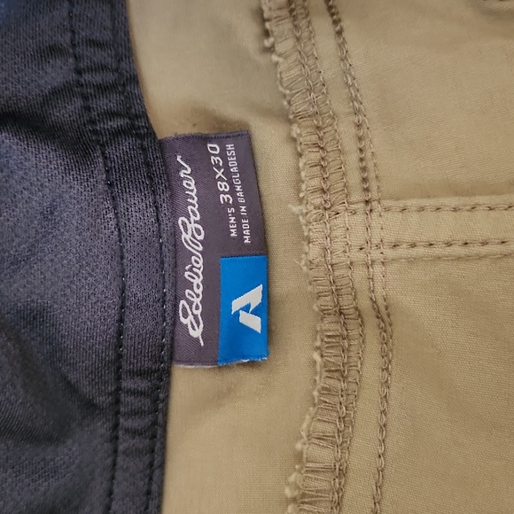 Eddie Bauer First Ascent - Picture 3 of 8